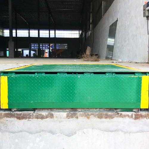 固定式登车桥(调节板）