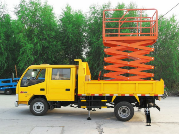 液压升降机常见的4种支腿形式