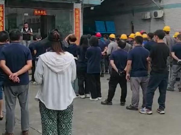 万彩网成功举办消防演练，筑牢安全“防火墙”